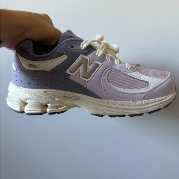 New Balance 2002R Nergy Sneakers Running Shoes Anthro Purple White Size 5 6.5 - Picture 7 of 16